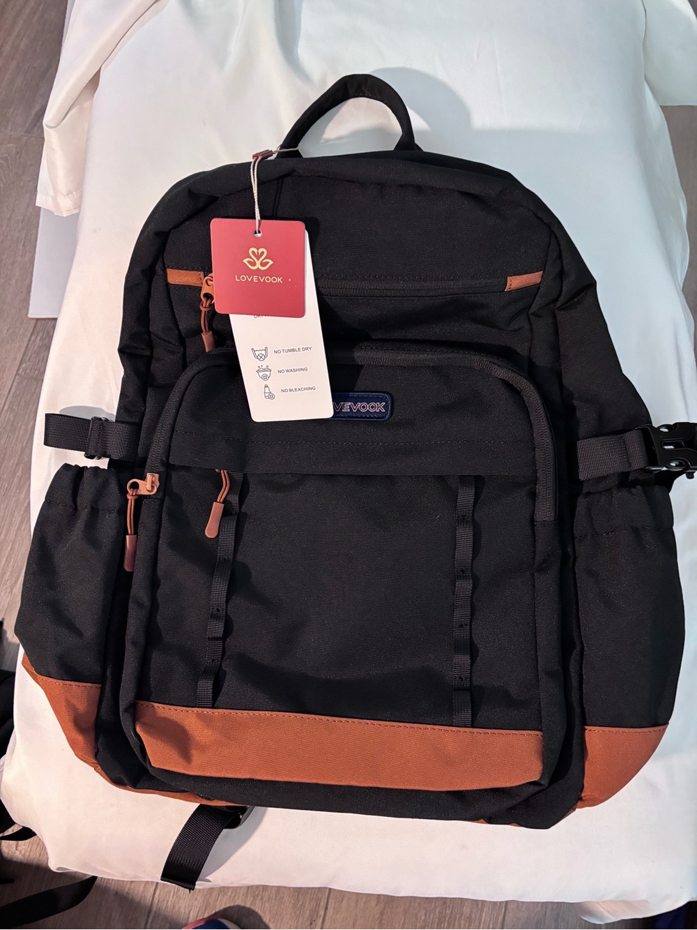 Lovevook Black/Brown Backpack NWT Zipper Closure Padded Adjustable Straps